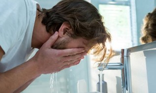 Υδροθεραπεία — αποτελεί αναπόσπαστο μέρος ενός υγιεινού τρόπου ζωής